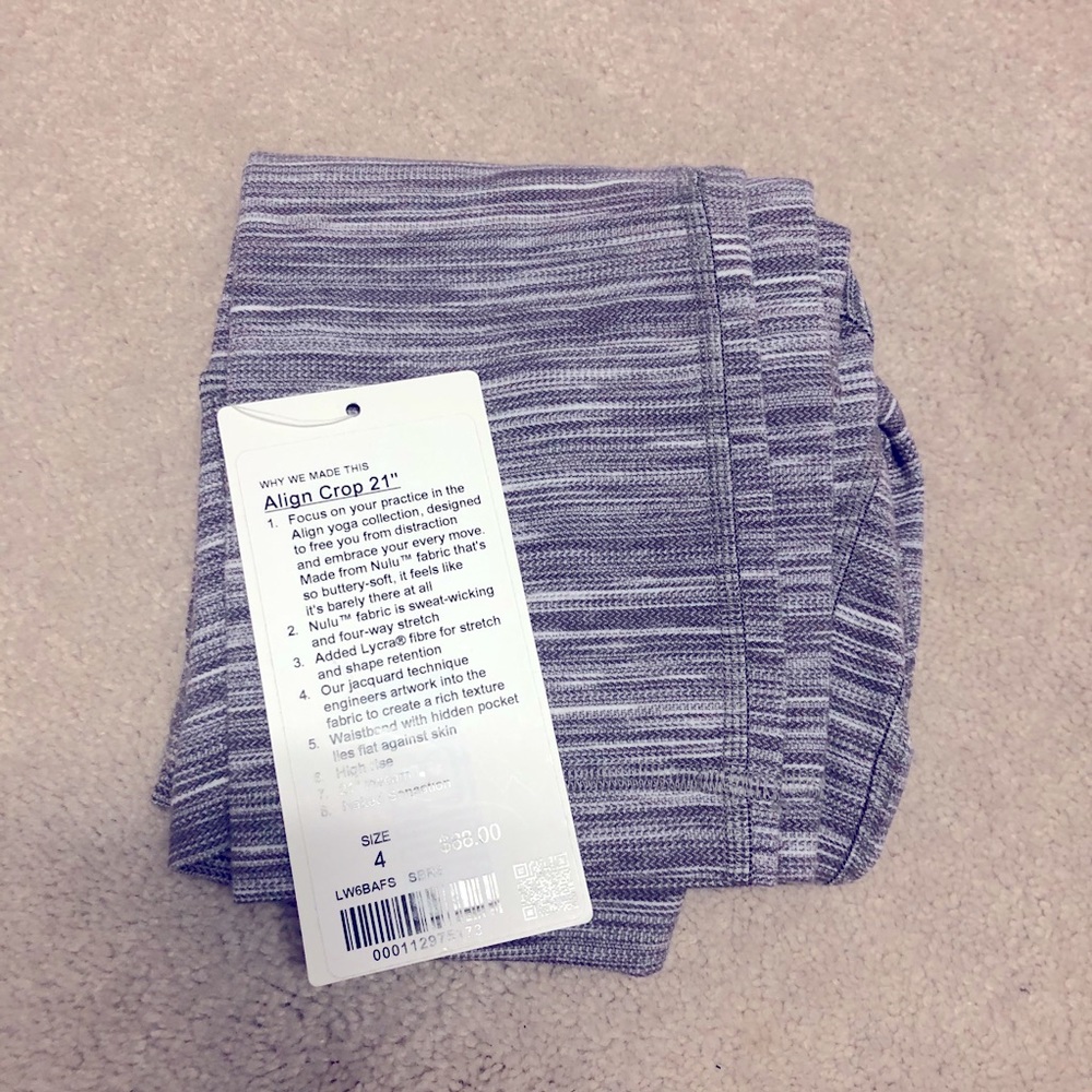 Lululemon Align Crop 21” NWT size 4
